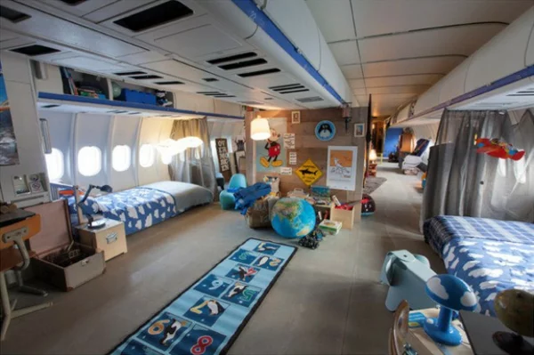 KLM Flugzeug übernachten teppiche