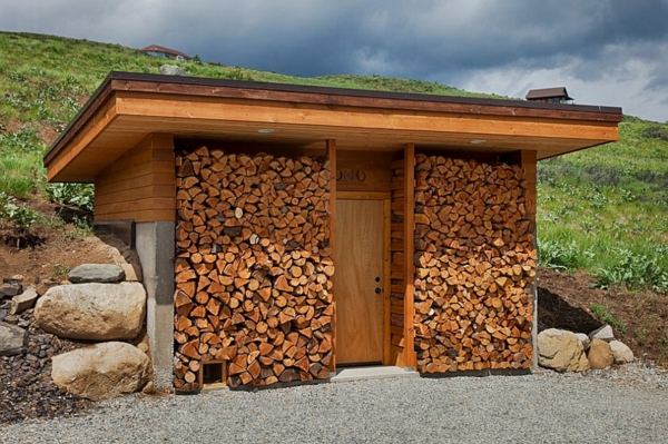 brennholz lagern bungalow außenwände