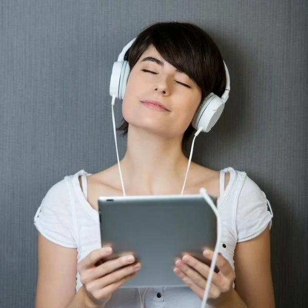 entspannungstechniken gedanken stillen musik hören