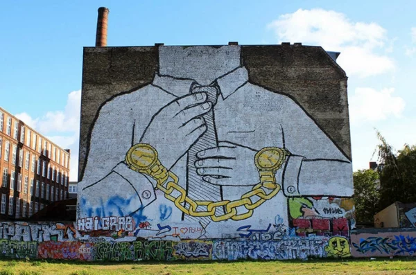 graffiti bilder berlin deutschland figur gekettet