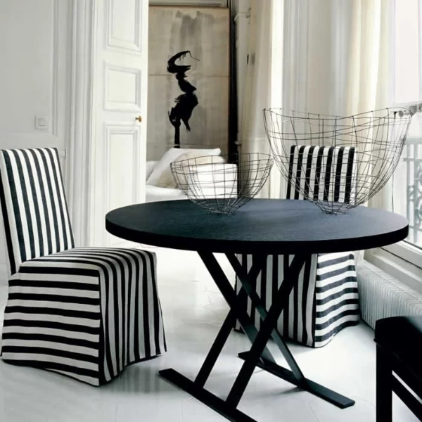 schwarz weiß streifen Möbel italienischer Stil Antonio Citterio