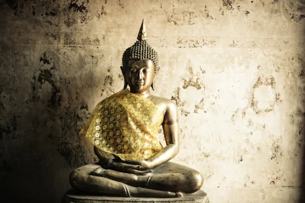 yoga entspannung buddha statue