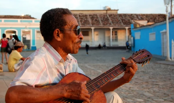 kubanische musik musikant gitarre
