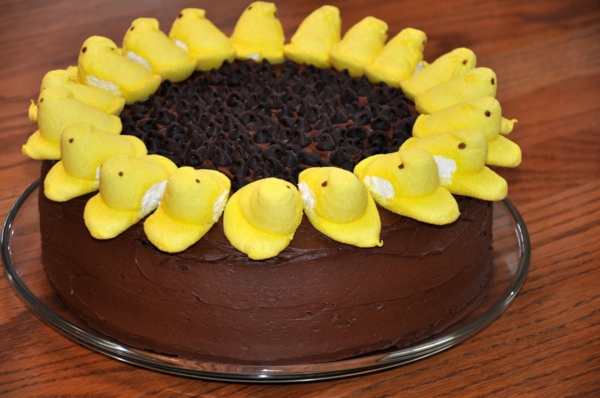 osterkuchen backen gelbe küken schokoladenkuchen