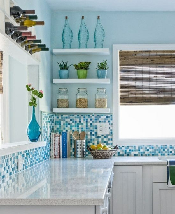 fliesenspiegel küche küchenrückwand ideen mosaikfliesen in blau
