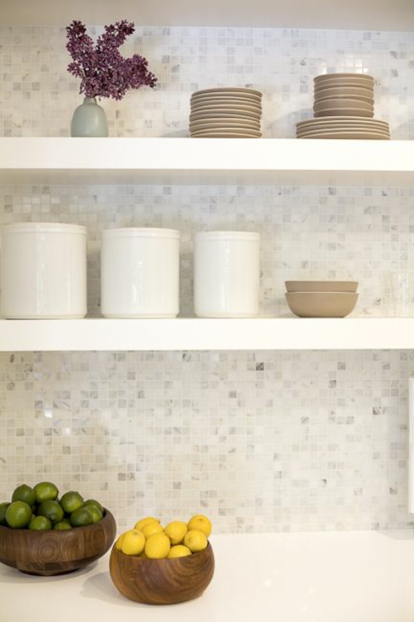 fliesenspiegel küche küchenrückwand ideen mosaikfliesen weiß