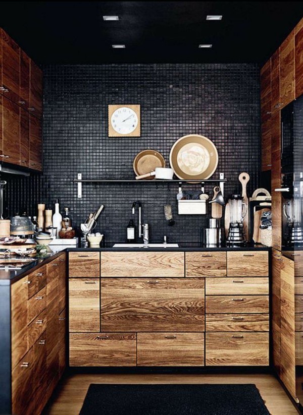 holzküche küchenrückwand ideen mosaikfliesen komplett schwarz