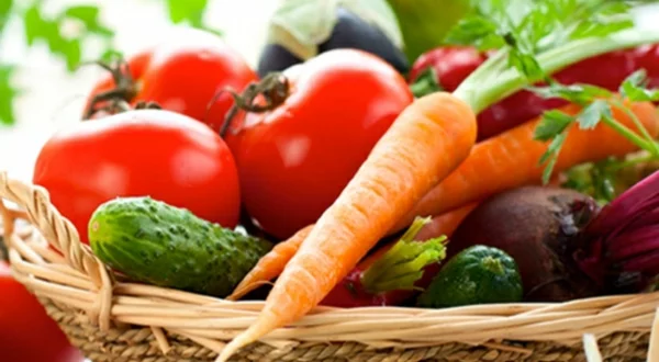 leckeres gesundes essen frisches gemüse