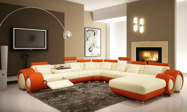 moderne wandfarben beige orange akzente couch