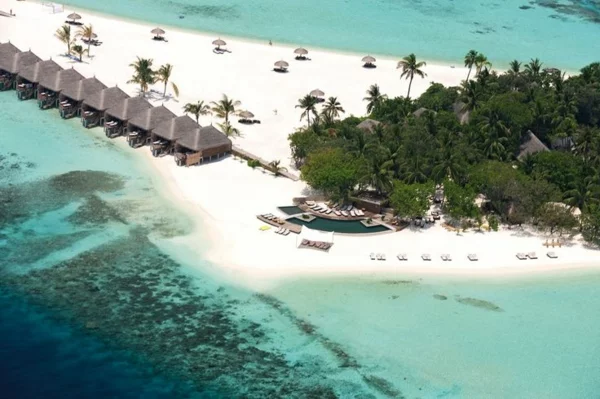 traumurlaub auf den malediven einrichtungsideen inselstil Constance Moofushi South Ari Atoll