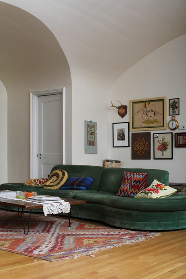 wohnzimmer gestaltung grünes sofa retro stil