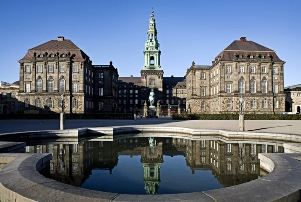 Kopenhagen Sehenswürdigkeiten christiansborg schloss gartenteich