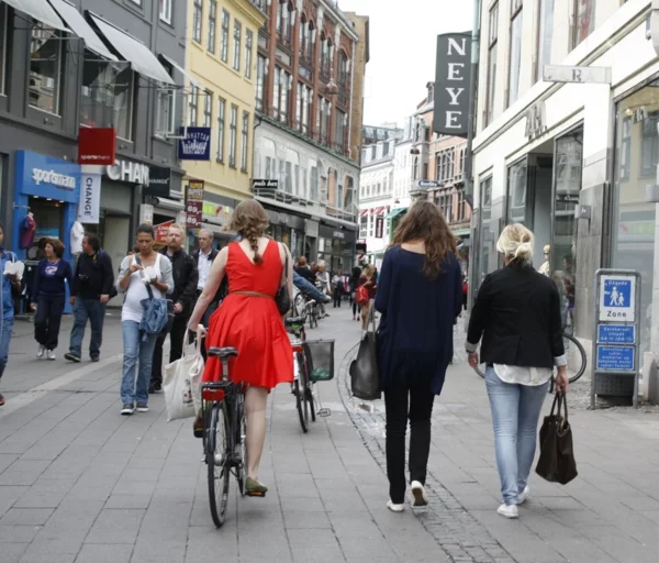 Kopenhagen Sehenswürdigkeiten stroget fußgängerzone fahrrad fahren
