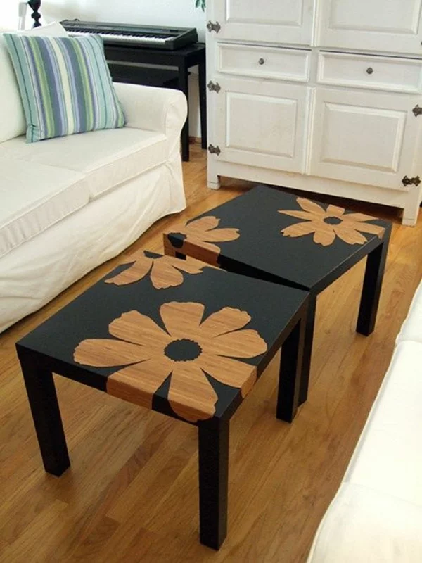 alte Möbel neu gestalten Holztische aufpeppen Blumenmuster erstellen
