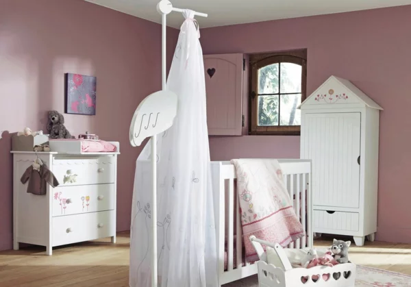 babyzimmer babybettchen design mädchen