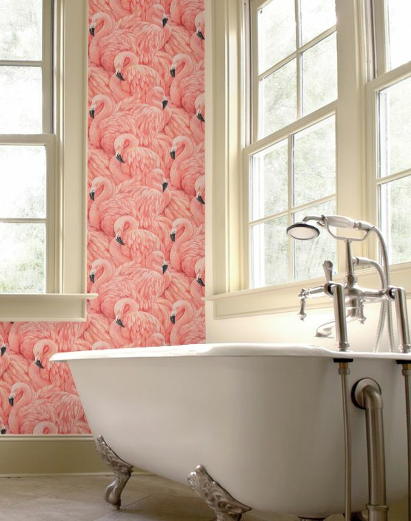 badezimmer schöne akzentwand flamingo badewanne