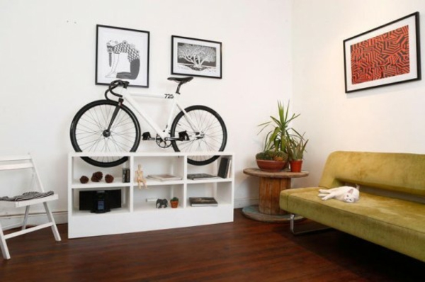 fahrrad ständer wohnzimmer raum ausnutzen ideen