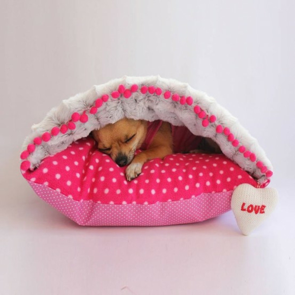 hundebett selber bauen designer ideen rosa kissen