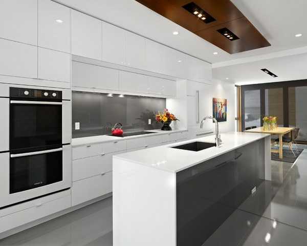 küche einrichten weiß grau einbauleuchten