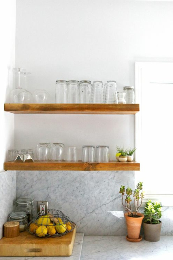 küche regale holz design gläser pflanzen