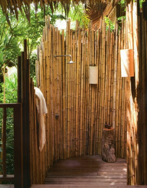 outdoor dusche sommer badezimmer bambus sichtschutz