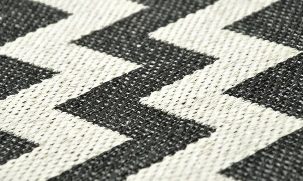 plastmatta gunnel muster schwarz plastikteppich brita sweden designer teppiche
