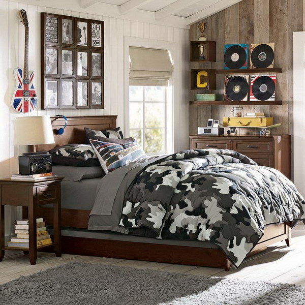schlafzimmer design jungenzimmer gestalten hellblauer teppich hölzerne planken