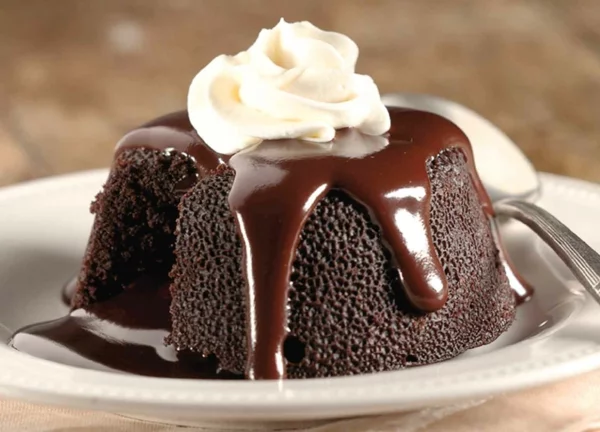 schokoladenkuchen kuchen verzieren ideen desserts