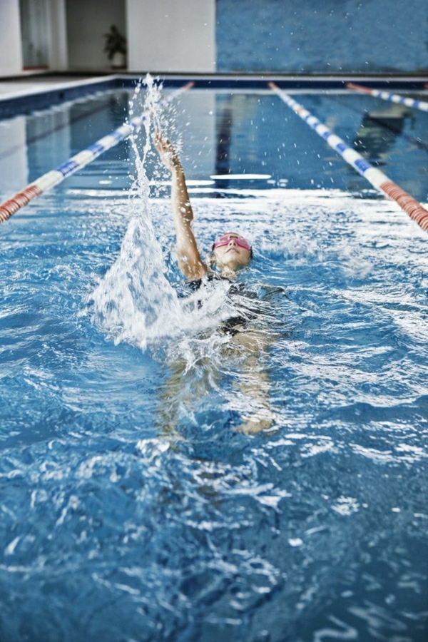 schwimmkurs schwimmen lernen erwachsene schwimmübungen