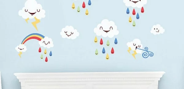 wandtattoos kinderzimmer wolken regen hellblaue wandfarbe