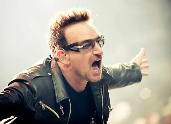 Sternzeichen Stier Mann geburtstag Bono U2