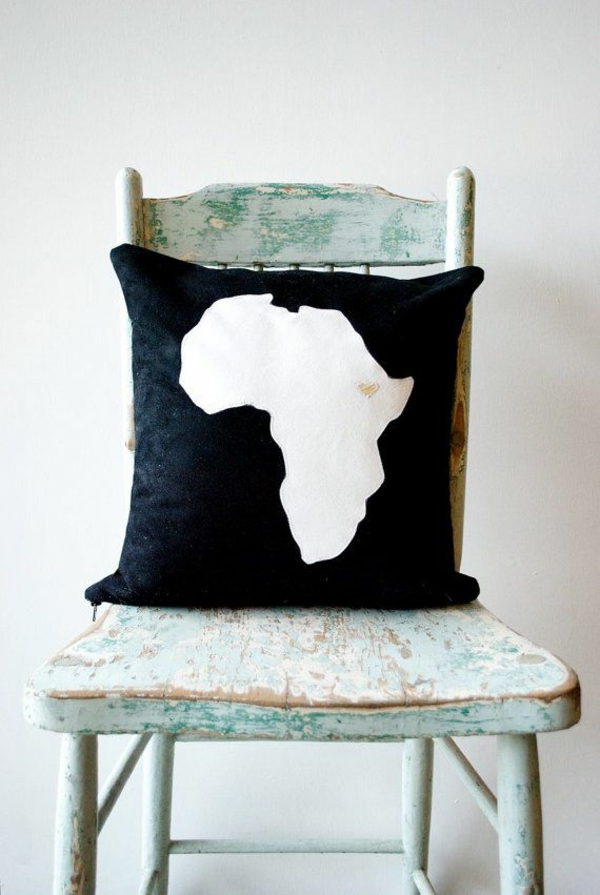 afrika deko kissen muster schwarz weiß