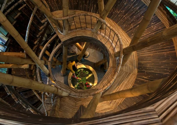 bambus holz treppenhaus spirale