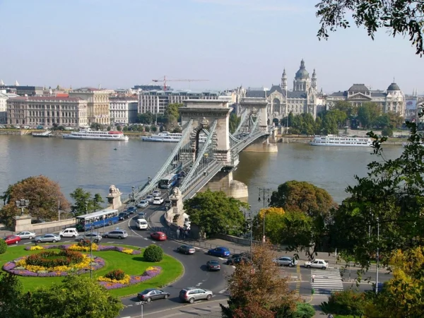  sehenswürdigkeiten budapest die kettenbrücke urlaub reisen