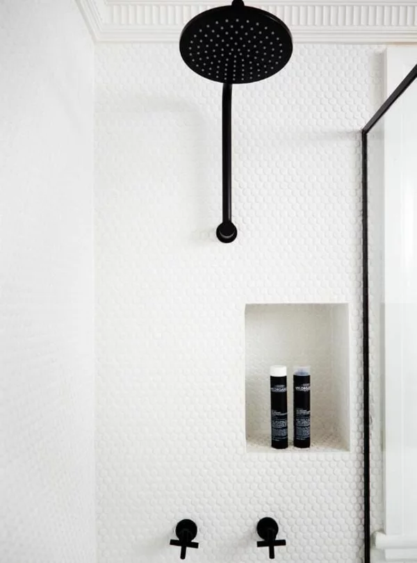 dusche renovieren badezimmerarmatur schwarz