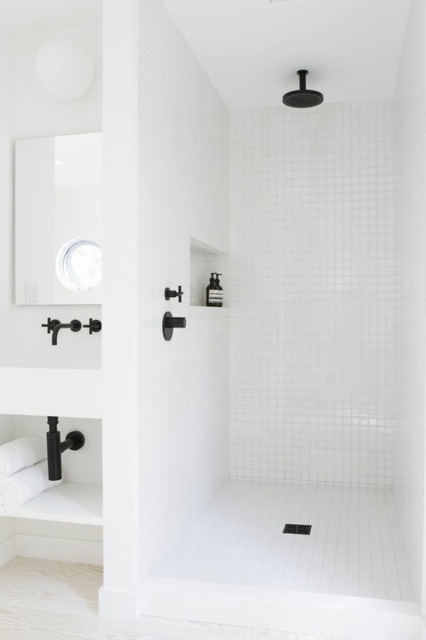 dusche renovieren schwarz badezimmerarmatur