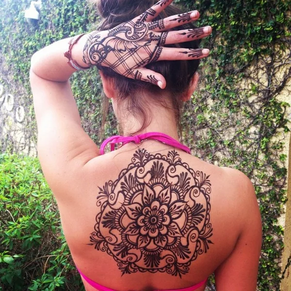 henna muster handdekoration rücken tattoo