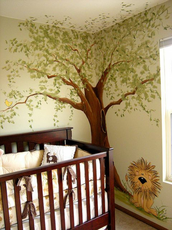 wandgestaltung babyzimmer gitterbett wandmalerei baum löwe