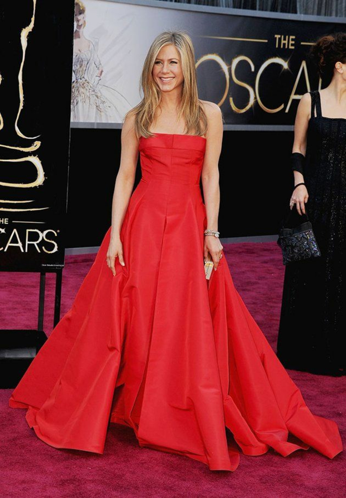 Jennifer Aniston Filme rotes abendkleid oskarverleihung