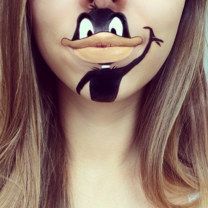 Laura Jenkinson lippen schminken comicfiguren donald duck