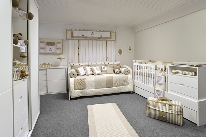 kinderzimmergestaltung babyzimmer teppichläufer weiße kinderzimmermöbel beige wandgestaltung