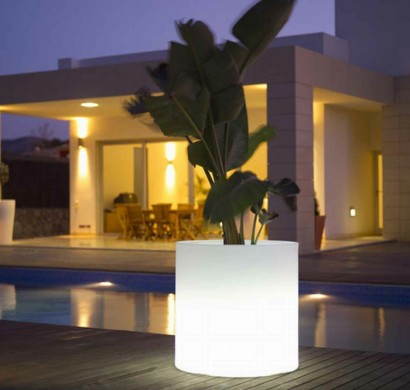 Pflanzgefäße für Außenbereich, die dem Exterieur Stil verleihen