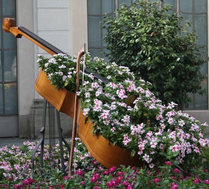 gartenideen zum selber machen cello pflanzkübel