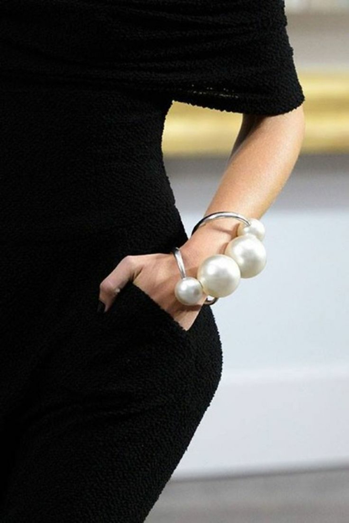 luxus accessoires armband perlen chanel stil