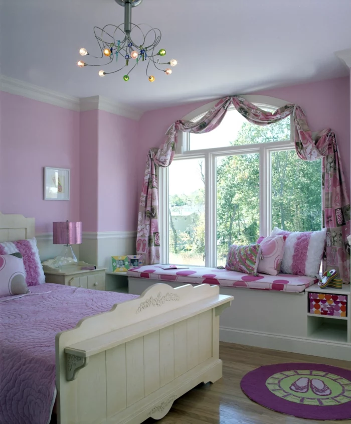 zimmerfarben ideen schlafzimmer rosa wandfarbe runder teppich
