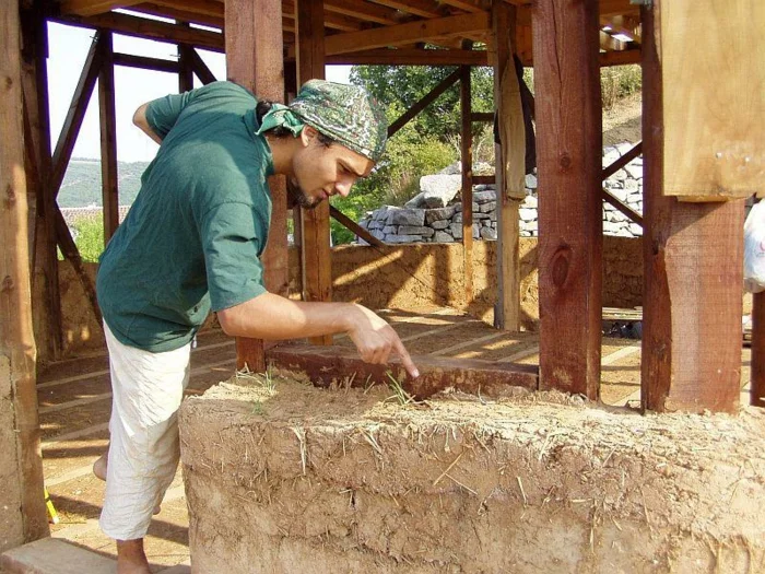 ökologisch bauen lehmhaus holz erde nachhtlig