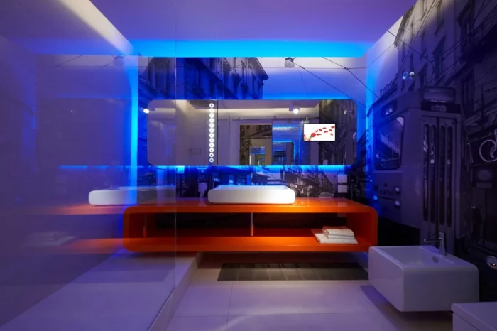 Badezimmer Spiegel Beleuchtung viereck modern blau