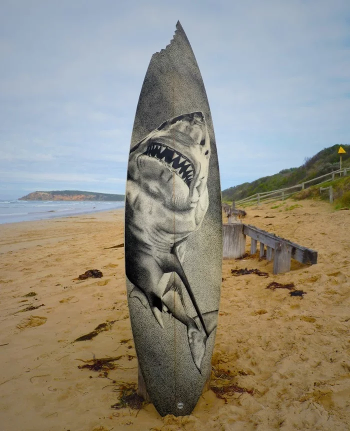 Jarryn Dower Art&Design surfbrett bemalen haifisch