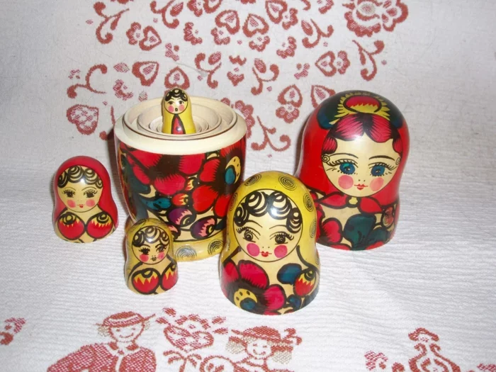 Russische Puppen Russische Matroschka Familie Frauen aufgemacht