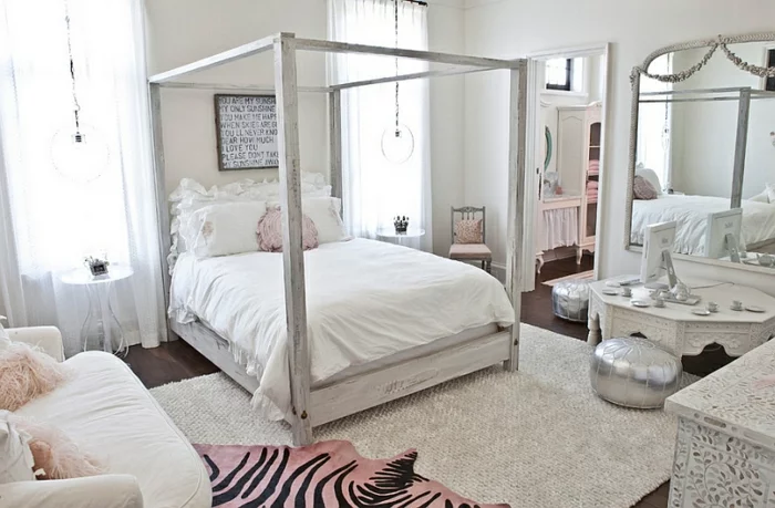 Schlafzimmer Design weiss spiegel rosa tiger
